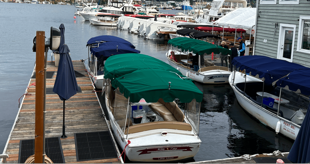 Electric Boat Rental – Lake Union in Seattle
