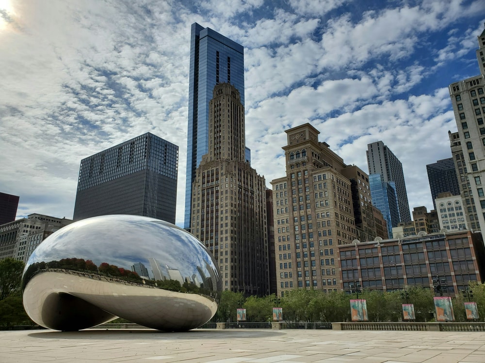 Small-Group History and Architecture Walking Tour in Chicago
