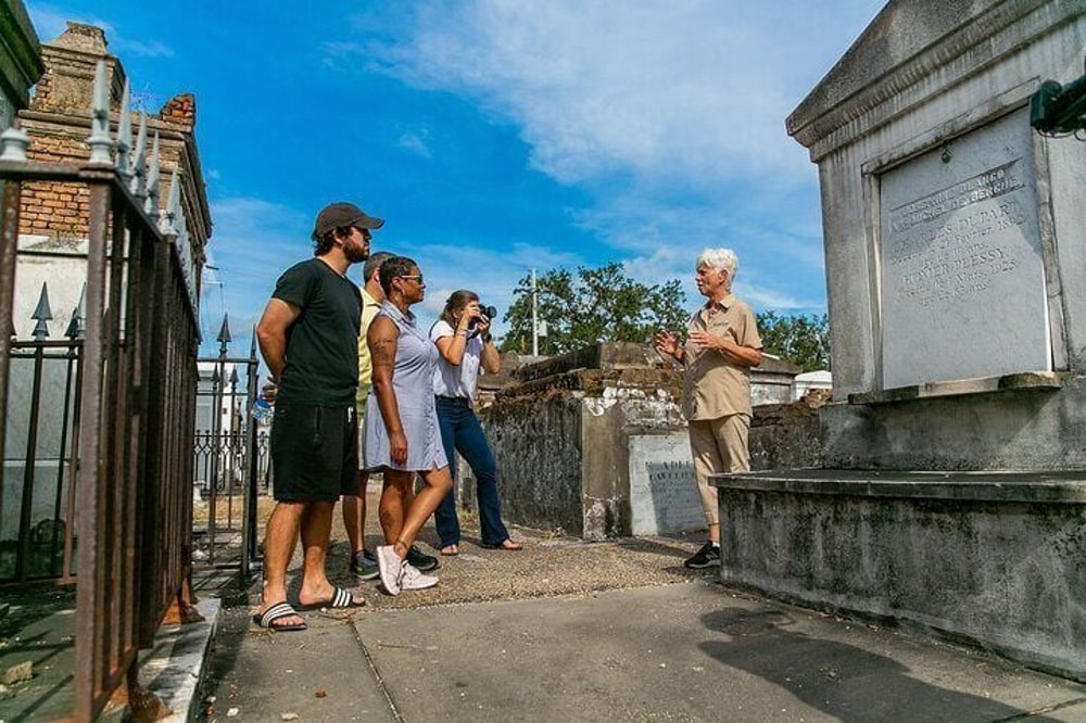 St. Louis Cemetery No. 1 Official Walking Tour in New Orleans