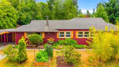 Boho Bliss Bungalow - Shoreline Garden Home