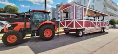 Nashville Guided Hayride and Tractor Tour