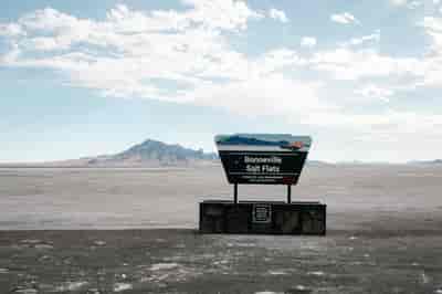 Bonneville Salt Flats Journey Tour (Edge of the World!)
